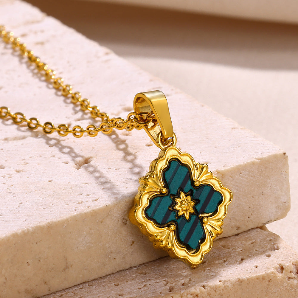 Four Leaf CloverMalachite Fritillary Necklace [304 Stainless Steel]