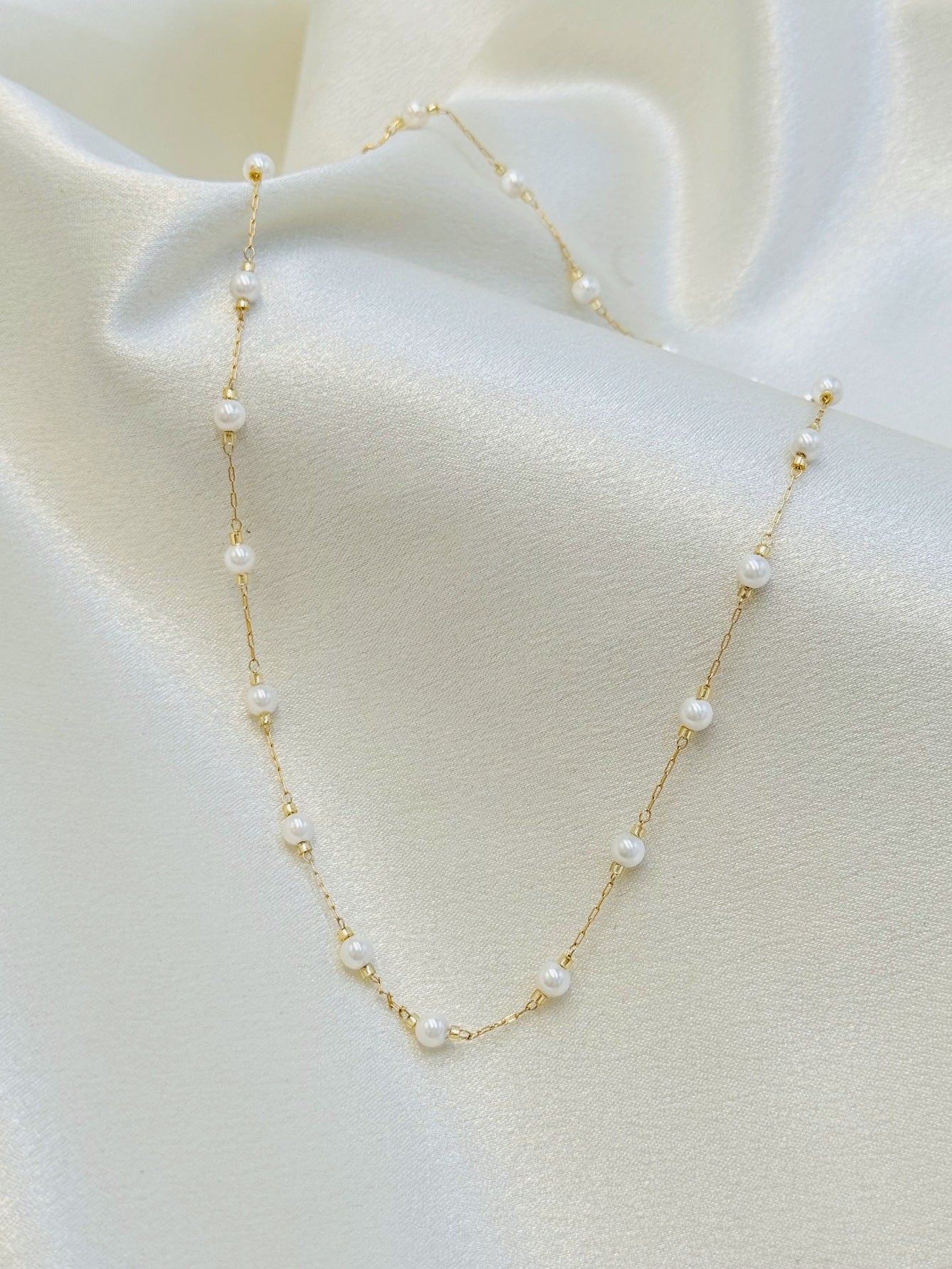 Elegant Pearl Necklace Necklace [Stainless Steel,24K Gold Plated]