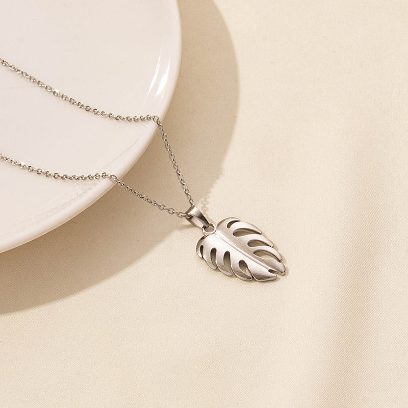 Leaves Pendant Necklace [304 Stainless Steel,18K Gold Plated]