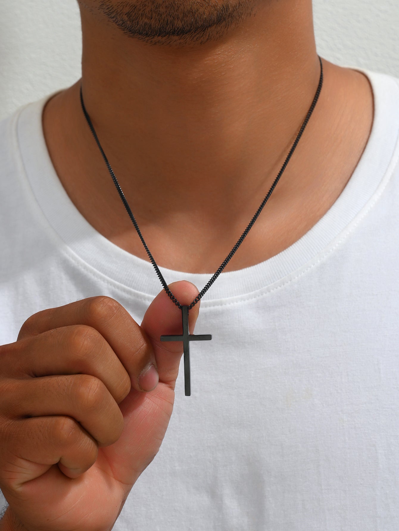 Commute Cross Necklace [304 Stainless Steel]