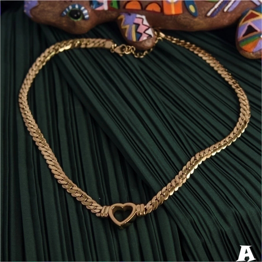 Collar de gargantilla de corazón hueco [304 acero inoxidable, 18k de oro chapado]