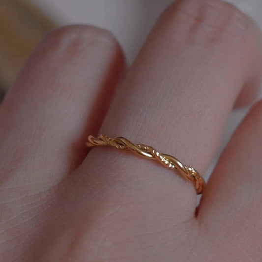 Twist Band Ring [nerezová ocel]