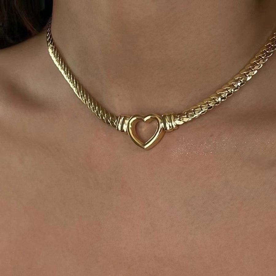 Hollow Heart Choker Necklace [304 Stainless Steel,18K Gold Plated]