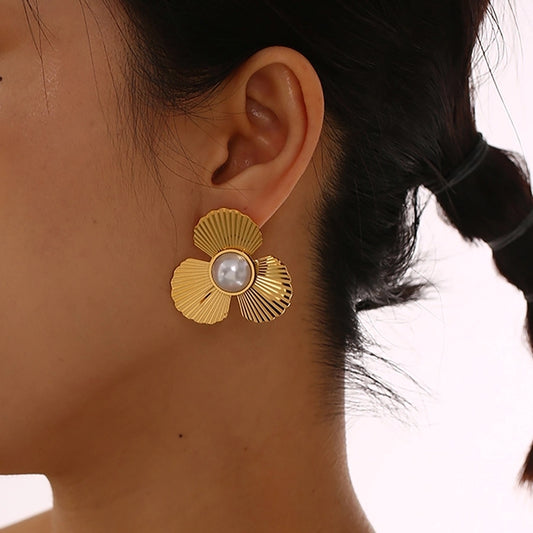 Pendientes de perlas artificiales de las flores [304 acero inoxidable, 18K de oro chapado]