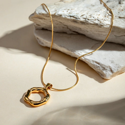 Collana a sospensione geometrica a colori solidi [acciaio inossidabile 304, oro 18K placcato]