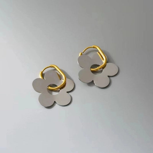 Flower-Shaped Earrings [Stainless Steel, 18K Gold Plated]